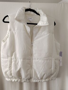 just be Cream Quilted Puffer Vest with Stand Collar
